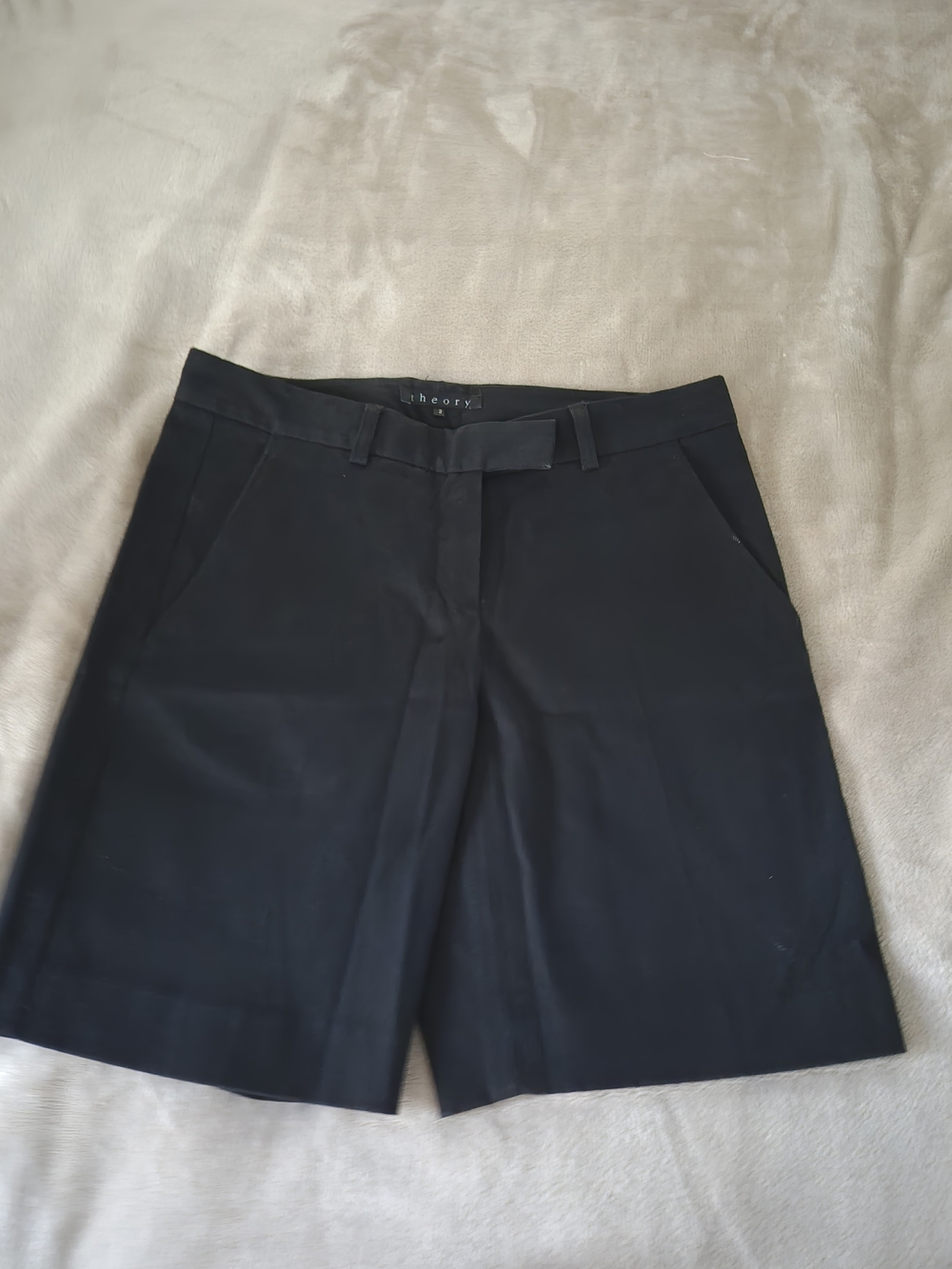 Theory Black Tailored Bermuda Shorts - Size 2